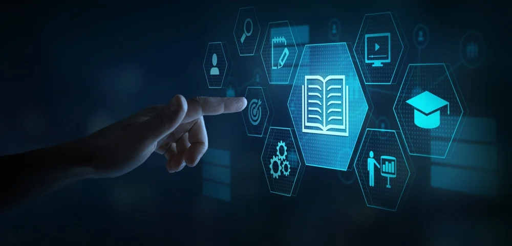 Un schéma illustrant plusieurs Fonctionnalités Web Avancées pour PME, comme un CRM et un Espace Client, connectées à un site web central.